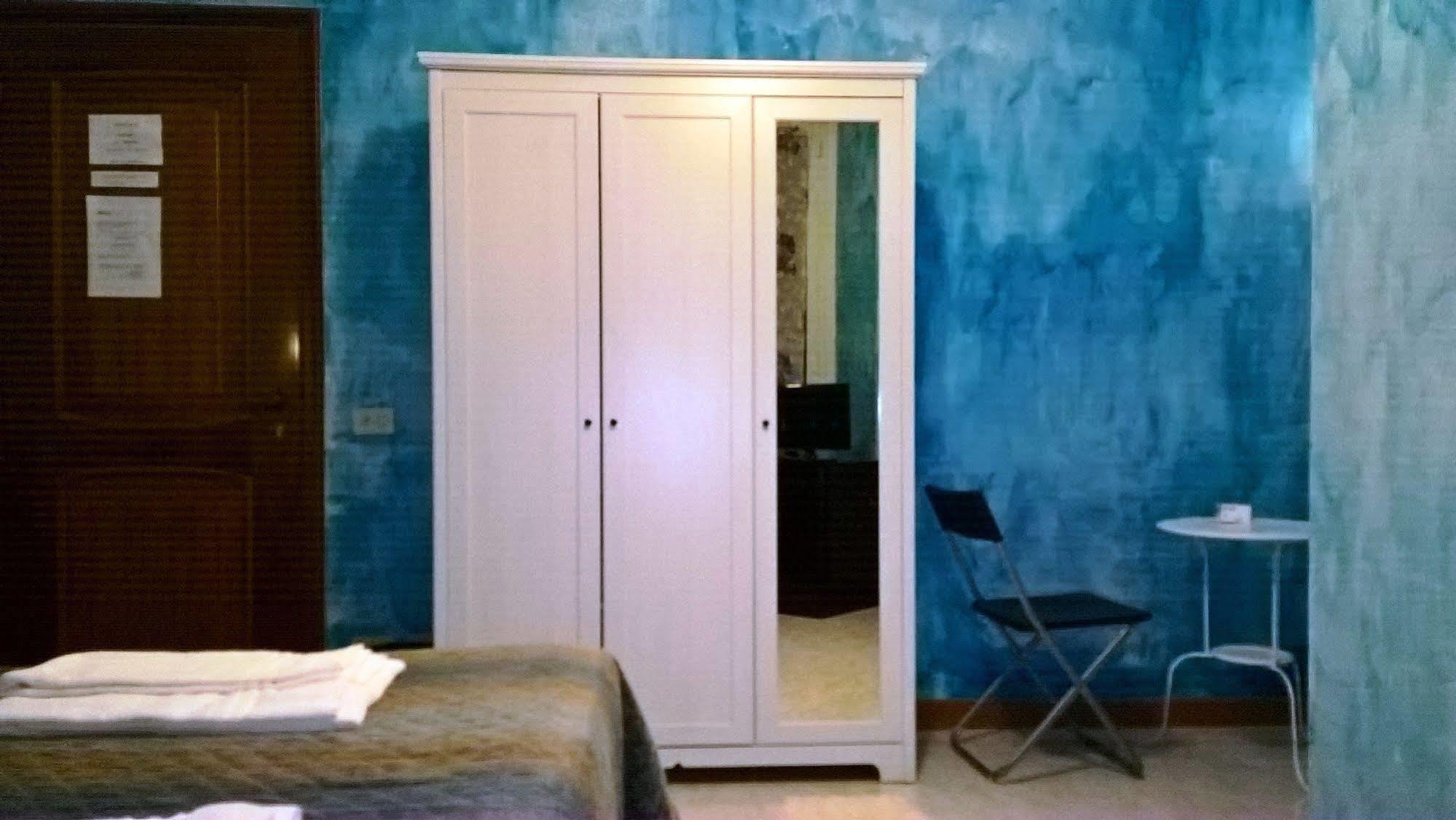 Gigi Holiday Rooms Roma Ngoại thất bức ảnh