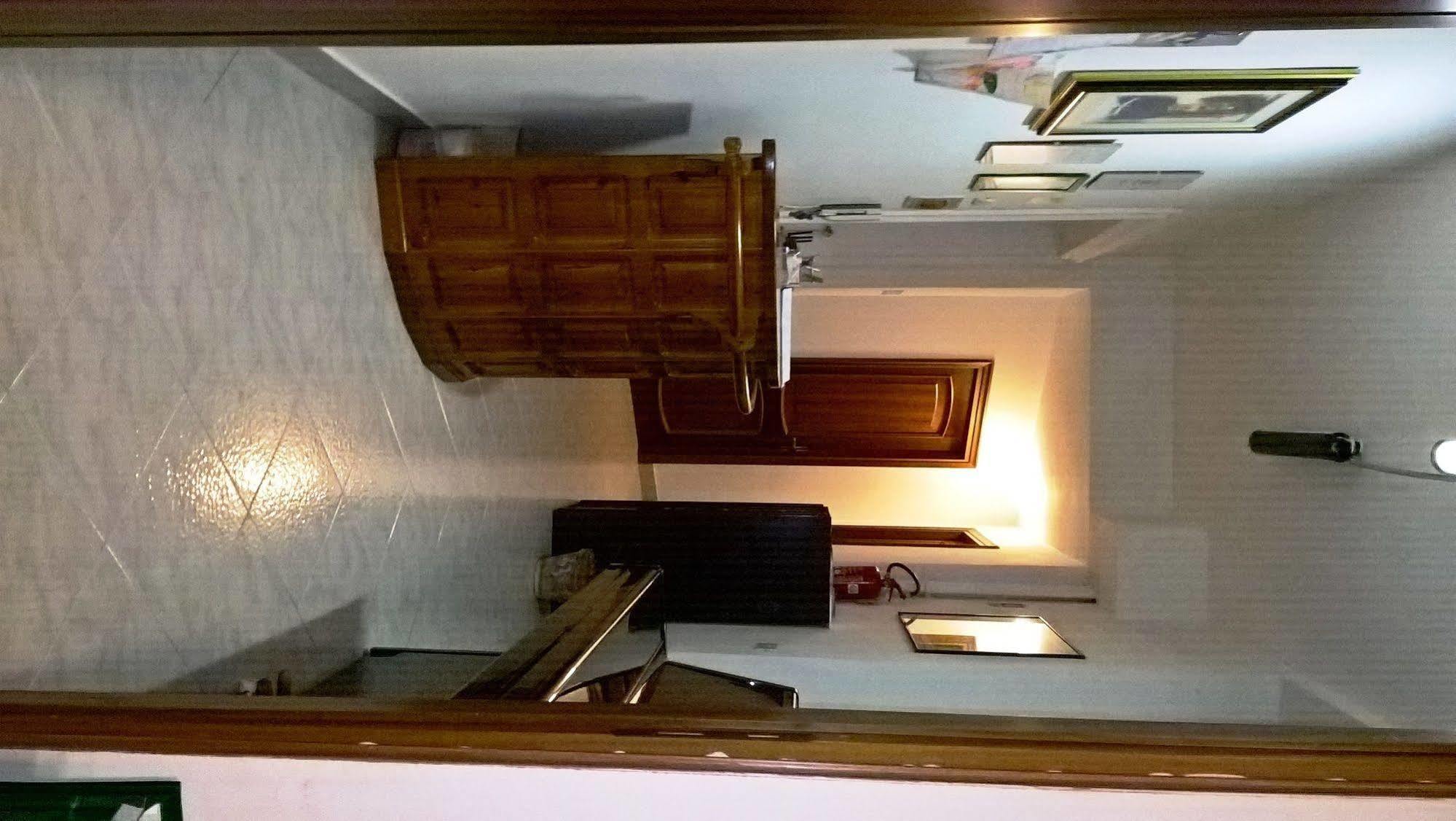 Gigi Holiday Rooms Roma Ngoại thất bức ảnh
