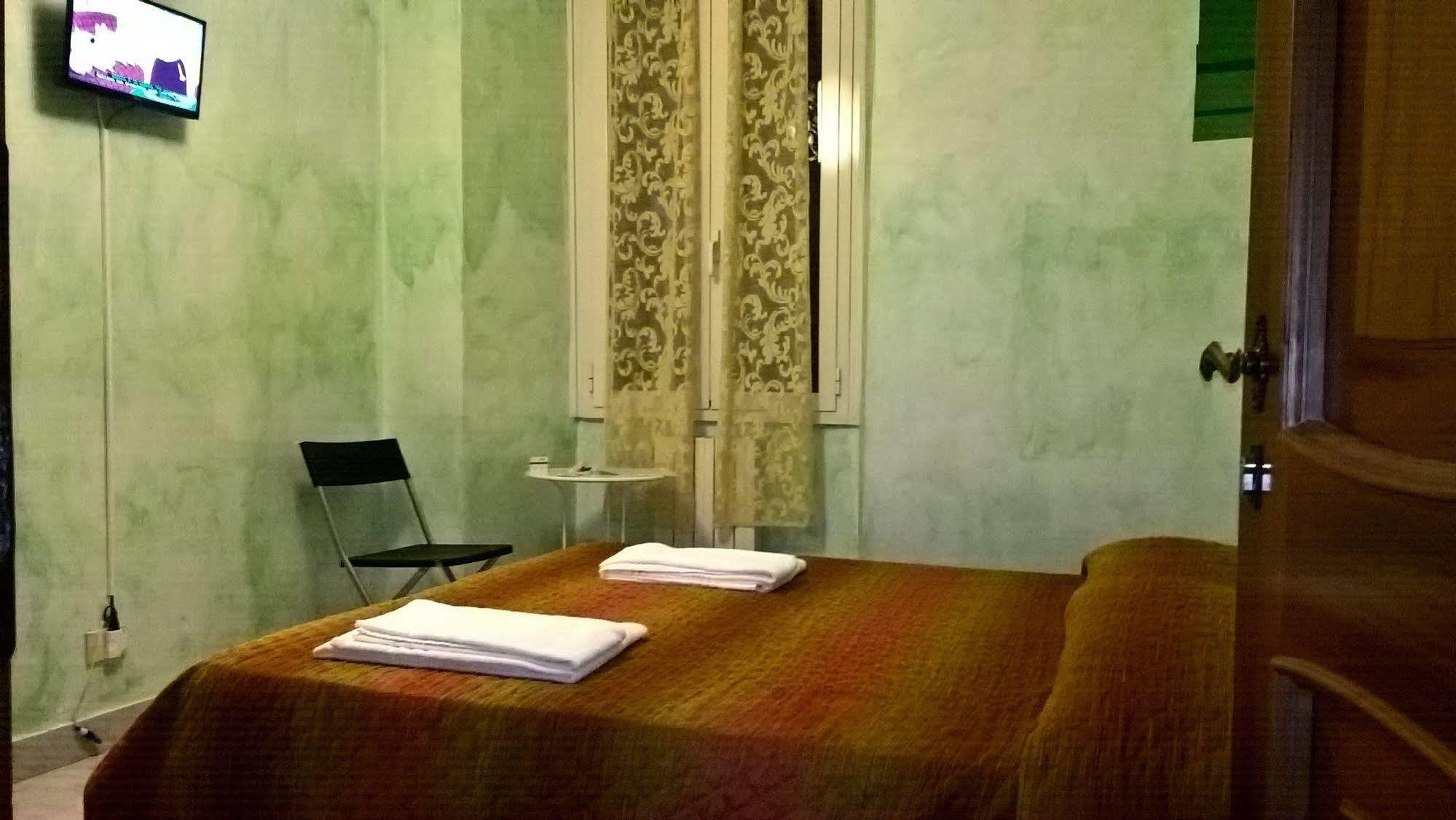 Gigi Holiday Rooms Roma Ngoại thất bức ảnh